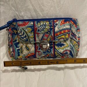 VERA BRADLEY Marina Paisley Push Lock Wristlet in White-Blue Multi Color, EUC